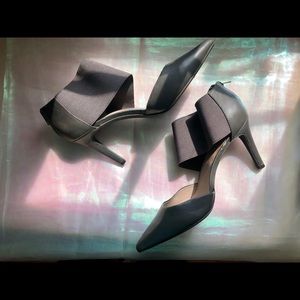 SKEYCHELLES PUMPS POINTY TOE HIGH HEEL SOLID ELASTIC BAND SIZE 10 COLOR GRAY